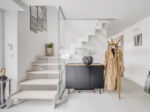 Pronájem rodinného domu, Praha - Dejvice, Evropská, 220 m2
