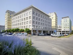 Pronájem garážového stání, Praha - Stodůlky, Petržílkova, 12 m2