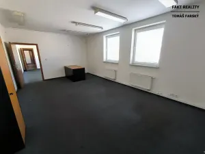Pronájem skladu, Ústí nad Labem, U Skladiště, 1250 m2