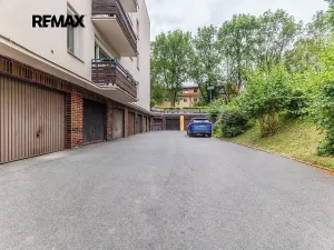 Prodej bytu 2+kk, Praha - Břevnov, Na Petřinách, 41 m2