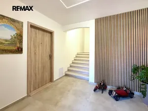 Pronájem bytu 1+1, Ořech, V Chaloupkách, 42 m2