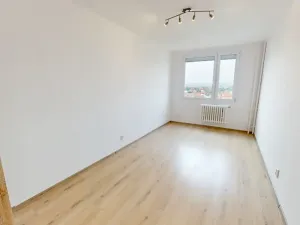 Pronájem bytu 3+kk, Praha - Kobylisy, Šiškova, 63 m2