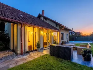 Prodej vily, Praha - Újezd nad Lesy, Dražická, 206 m2