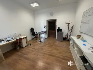Pronájem kanceláře, Praha - Dolní Počernice, Národních hrdinů, 19 m2