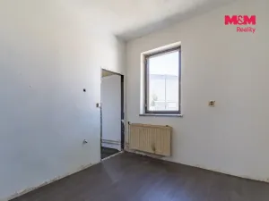 Prodej bytu 3+1, Hranice, Tovární, 170 m2