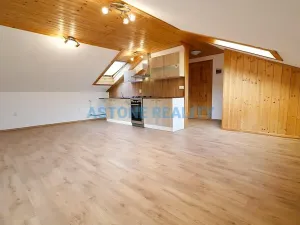 Pronájem bytu 2+kk, Praha - Satalice, Bošínská, 65 m2