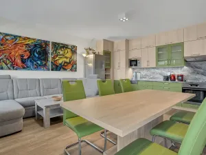 Prodej bytu 2+kk, Loučná pod Klínovcem, 61 m2