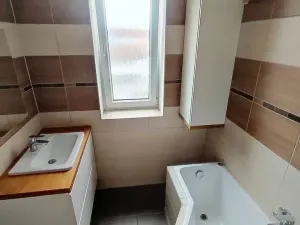 Pronájem bytu 3+kk, Hradec Králové, Bozděchova, 63 m2