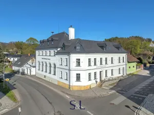 Pronájem restaurace, Osečná, Svatovítské náměstí, 183 m2