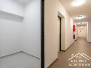 Pronájem bytu 1+kk, Uhlířské Janovice, Hrnčířská, 30 m2
