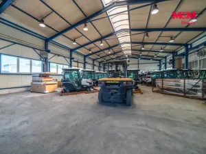 Pronájem výrobních prostor, Dubno, 594 m2