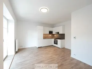Pronájem bytu 3+kk, Praha - Smíchov, U dvou srpů, 63 m2