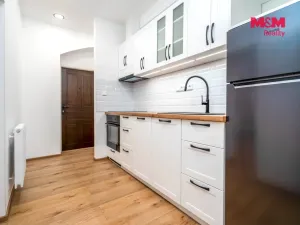 Prodej bytu 2+1, Praha - Dejvice, Kafkova, 43 m2