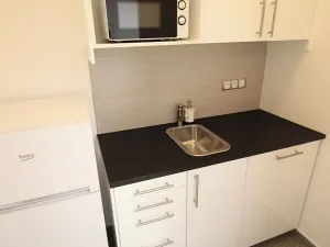 Pronájem kanceláře, Praha - Žižkov, Husitská, 63 m2