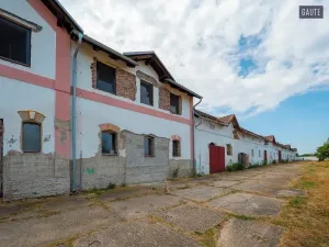 Prodej komerčního pozemku, Vlasatice, 83936 m2