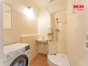 Prodej bytu 2+1, Poděbrady - Poděbrady III, Hakenova, 63 m2
