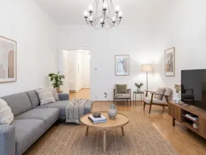 Pronájem bytu 1+1, Praha, Na bělidle, 55 m2