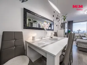 Prodej bytu 2+kk, Praha - Stodůlky, Trávníčkova, 45 m2