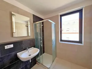 Pronájem bytu 1+kk, Praha - Smíchov, Pod Barvířkou, 36 m2