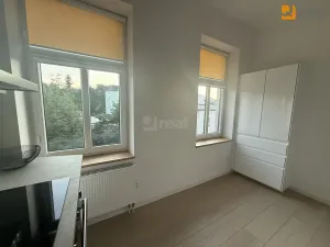 Prodej bytu 3+1, Liberec, Hanychovská, 79 m2
