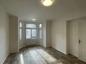 Pronájem bytu 3+kk, Praha, Bubenečská, 80 m2