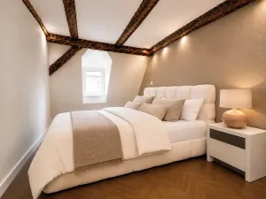 Pronájem bytu 3+kk, Praha - Malá Strana, Malostranské náměstí, 117 m2