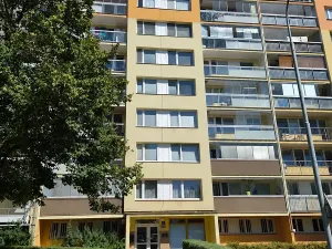 Prodej bytu 3+1, Praha - Modřany, Krouzova, 69 m2