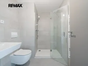 Prodej bytu 2+kk, Praha - Černý Most, Arnošta Valenty, 49 m2