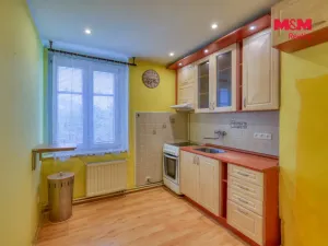 Pronájem bytu 2+1, Karlovy Vary - Bohatice, Na Výšině, 45 m2