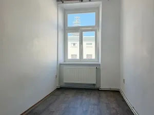 Pronájem bytu 2+1, Kroměříž, Riegrovo náměstí, 92 m2