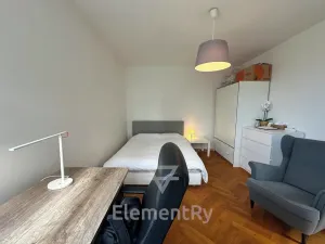 Pronájem bytu 2+1, Hradec Králové, V Lipkách, 56 m2