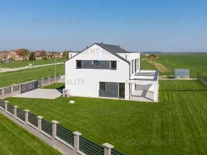 Prodej rodinného domu, Slaný, 156 m2