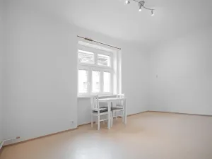 Pronájem bytu 2+kk, Praha - Žižkov, Biskupcova, 41 m2