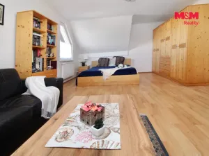 Pronájem bytu 2+kk, Nupaky, U Školky, 50 m2