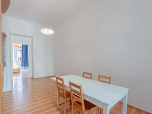 Prodej bytu 3+1, Praha - Malá Strana, Petřínská, 76 m2