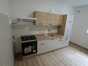 Pronájem bytu 3+1, Pečky, V Horkách, 81 m2