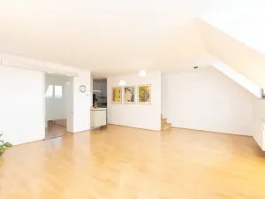 Pronájem bytu 2+kk, Praha - Nusle, Pod vilami, 100 m2