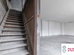 Prodej obchodního prostoru, Rakovník, Husovo náměstí, 622 m2