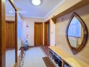 Prodej rodinného domu, Bystřany, Mírová, 254 m2