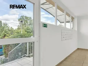 Prodej bytu 2+kk, Praha - Horní Měcholupy, Neapolská, 43 m2