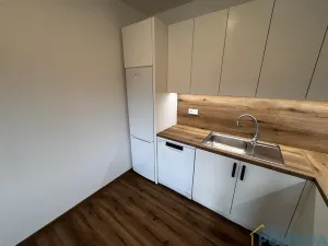Pronájem bytu 2+kk, Dašice, U Kasáren, 51 m2