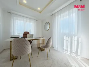 Prodej rodinného domu, Šestajovice, U Váhy, 356 m2