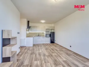 Pronájem bytu 2+kk, Tlučná, Tlučenská kolonie, 37 m2