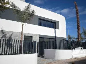 Prodej bytu 4+kk, Torrevieja, Španělsko, 124 m2