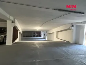 Pronájem garážového stání, Praha - Podolí, Pod Klaudiánkou, 15 m2