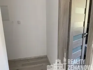 Pronájem bytu 1+kk, Praha - Malá Chuchle, Paroplavební, 22 m2