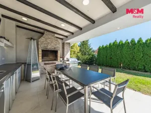 Prodej rodinného domu, Šestajovice, U Váhy, 356 m2