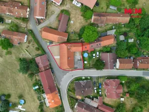 Prodej rodinného domu, Uzeničky - Černívsko, 163 m2