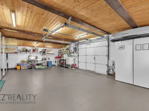 Prodej komerční nemovitosti, Pečky, 345 m2