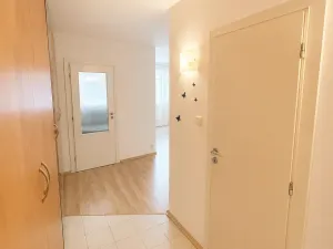 Pronájem bytu 2+kk, Kladno, Italská, 40 m2